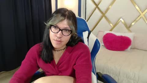 lilith  online show from May 15, 12:02 pm
