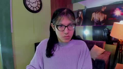 lilith  online show from May 18, 12:11 pm