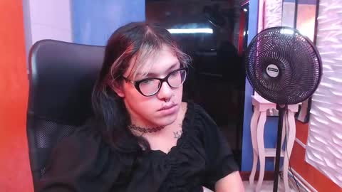 lilith  online show from May 23, 2:46 pm
