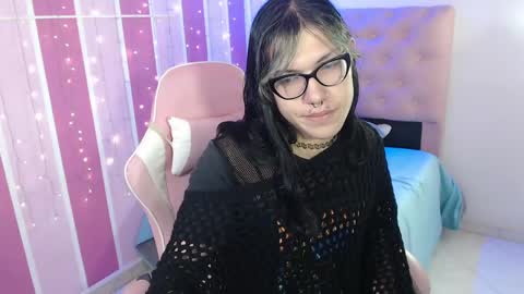 lilith  online show from May 25, 2:24 pm