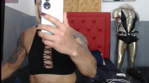 lilith_dhorn1 online show from October 21, 1:52 am