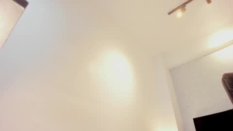 lily_cash1 online show from October 22, 7:49 pm