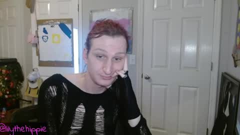 lilythehippie online show from May 6, 10:05 pm