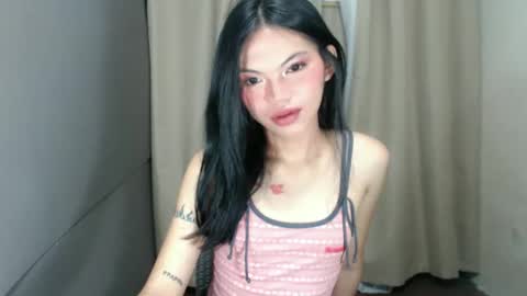 littlelace_ online show from February 11, 10:39 pm