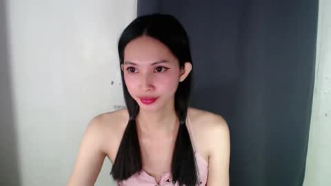 Snapshot of liviacum_ chatting on September 9, 3:00 pm Lvia online show from September 9, 3:00 pm