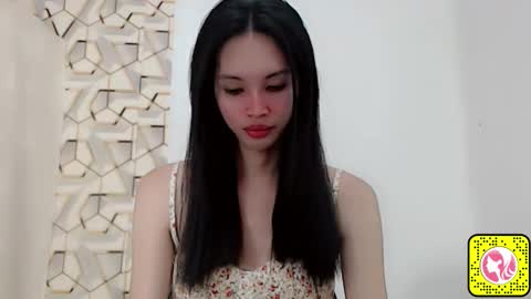 Snapshot of liviacum_ chatting on October 15, 11:27 pm Lvia online show from October 15, 11:27 pm
