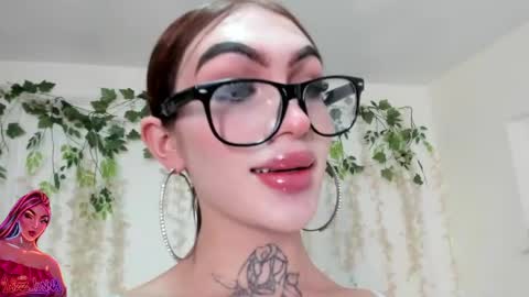 Liz Luna online show from May 28, 9:46 pm