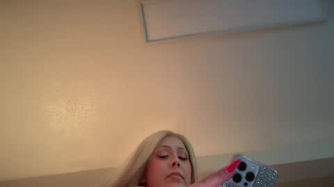 Liz Purr online show from May 20, 7:09 pm