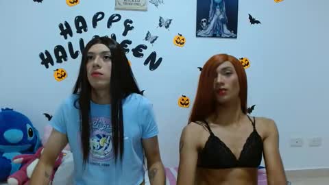 lolabloomx online show from October 31, 10:36 am