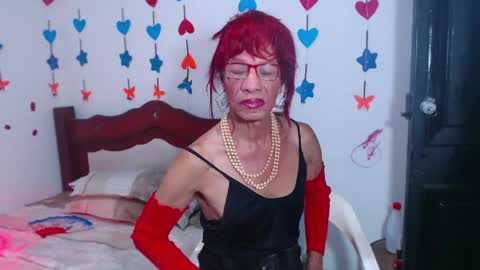 Lorena Capelli online show from May 14, 11:46 pm