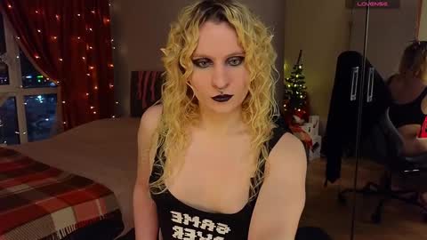Snapshot of lori_myaf chatting on February 3, 2:55 pm Lori ----------------------------------- online show from February 3, 2:55 pm