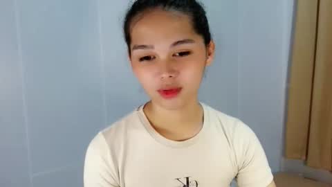 louilalicious online show from February 2, 1:15 am