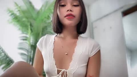 lovely_cittie18 online show from May 9, 6:20 am