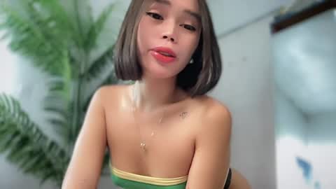 lovely_cittie18 online show from May 15, 4:10 am