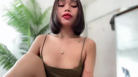 lovely_cittie18 online show from May 19, 3:35 am