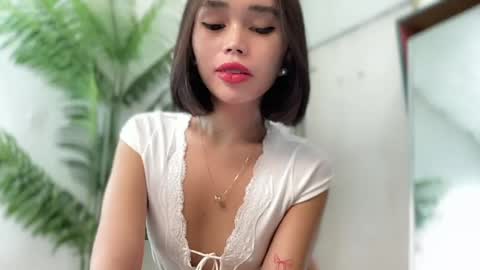 lovely_cittie18 online show from May 22, 4:30 am