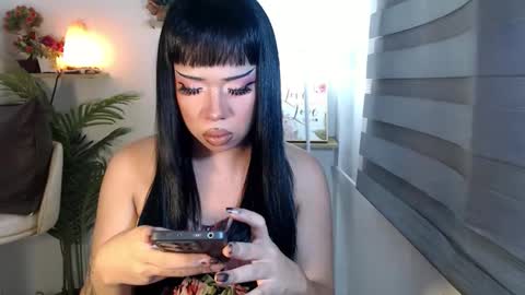 Rebeca online show from December 3, 6:45 pm