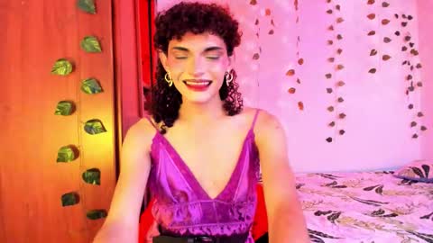 Lucy or Lucian 3 Come to my social Links3   online show from September 26, 7:27 am