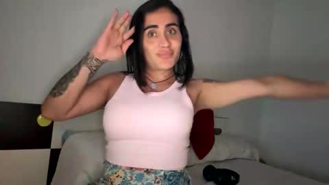 Luisa Monsters online show from October 8, 9:49 pm