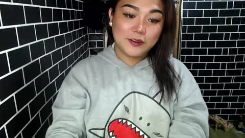 Kitty 3 online show from February 27, 2:32 pm