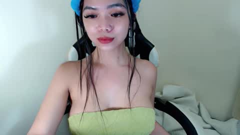 luna_whitedoll online show from May 6, 10:38 pm