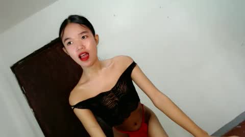 lunafoxx_ online show from February 22, 8:17 am