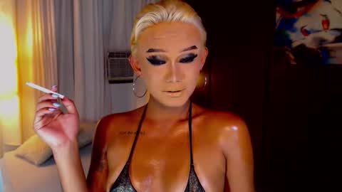 AdriannaFowks online show from May 28, 2:37 pm