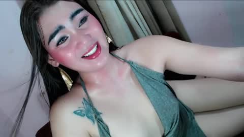 lustyseraphina online show from May 23, 5:25 am