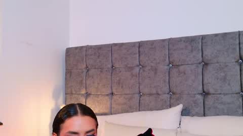 LYA online show from May 31, 11:17 pm