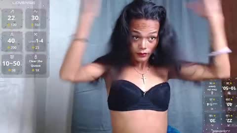 Divina online show from May 28, 9:40 am