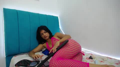 madisson_jones18 online show from May 7, 7:10 pm