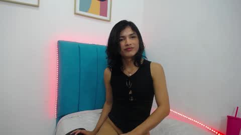 madisson_jones18 online show from May 15, 12:24 pm