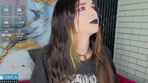 maevekuro online show from May 28, 3:04 am