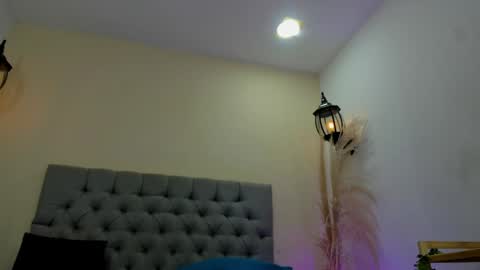 maite_smith69 online show from May 4, 12:21 pm