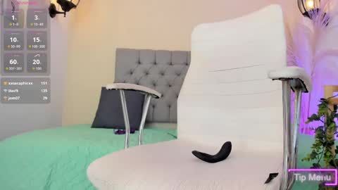 maite_smith69 online show from May 12, 4:15 pm