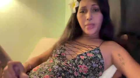 Snapshot of mariafatale_00 chatting on December 22, 3:44 am Maria online show from December 22, 3:44 am