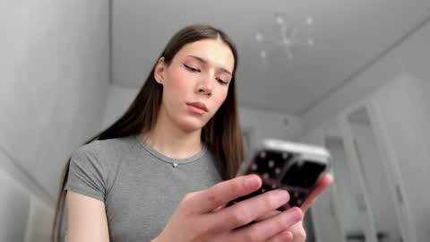 Mariam  online show from May 26, 3:36 am