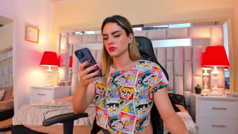 mariiahneedles online show from December 31, 3:55 am