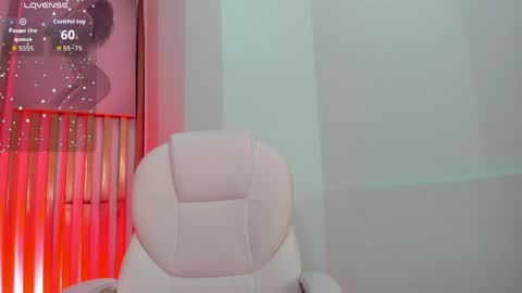 Marilyn online show from May 19, 5:25 am
