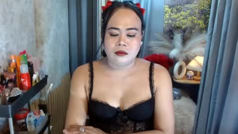 LEAH online show from July 14, 12:45 am