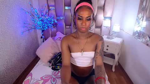 Nathaly online show from November 15, 5:22 pm