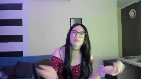 marla85 online show from May 24, 11:24 pm