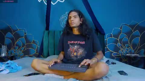 Maxi  Max online show from July 2, 8:14 pm