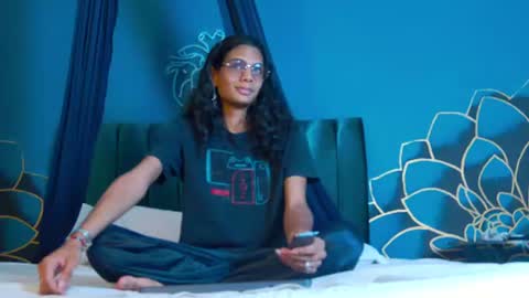 Maxi  Max online show from July 13, 7:27 pm
