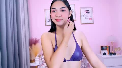 maxie greyson online show from March 5, 1:59 am