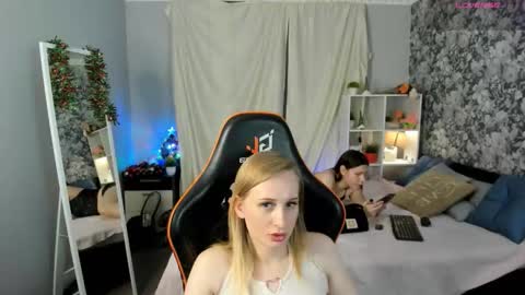 Leila online show from January 17, 11:40 am