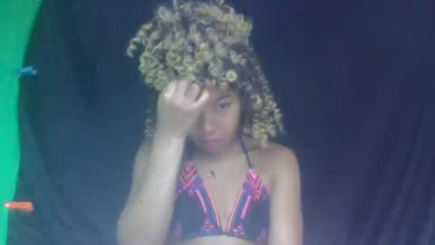 mbotyfeliciaa online show from December 2, 9:01 am