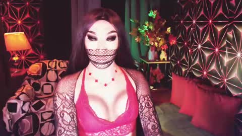 Snapshot of medusaprey chatting on March 4, 2:53 pm THE QUEEN ALPHA Queen Medusa Prey online show from March 4, 2:53 pm