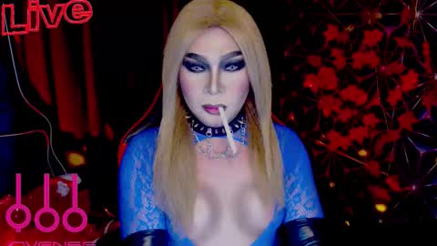 Snapshot of medusaprey chatting on October 31, 3:21 pm THE QUEEN ALPHA Queen Medusa Prey online show from October 31, 3:21 pm