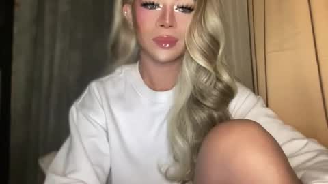 GODDESS OF ALL GODDESSES online show from January 15, 4:06 pm